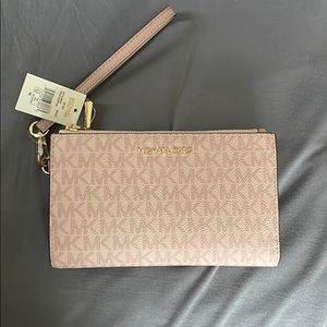Michael Kors wristlet